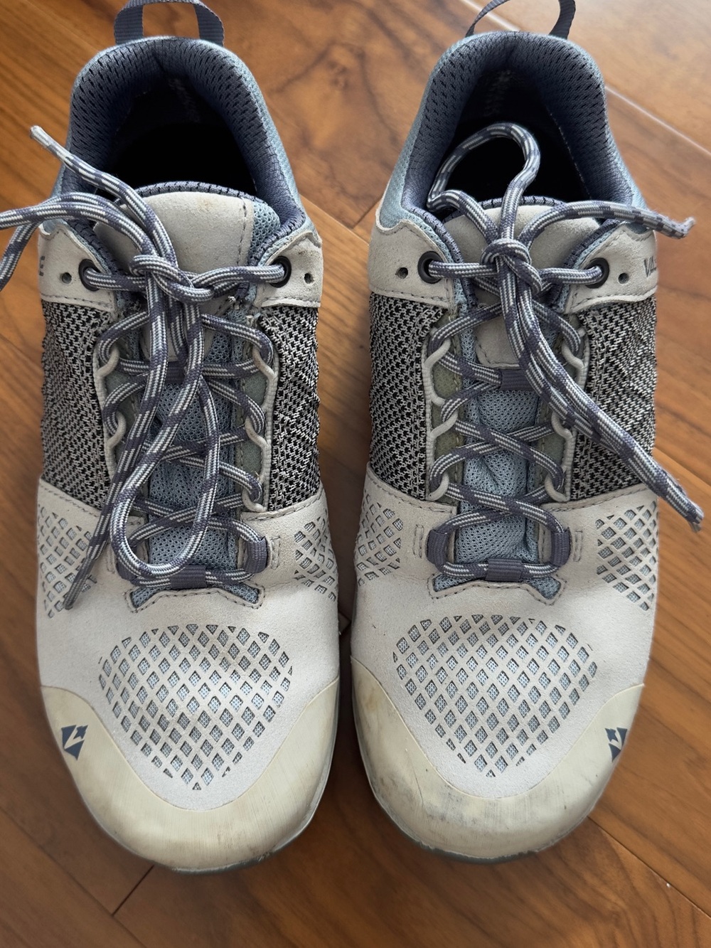 Vasque Breeze hiking sneakers size 8.5
